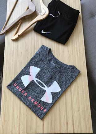 Женская футболка under armour