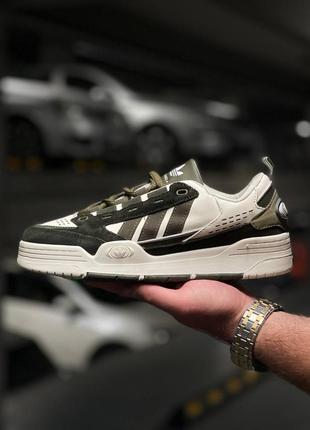 Стильні ядові кросівки adidas adi2000