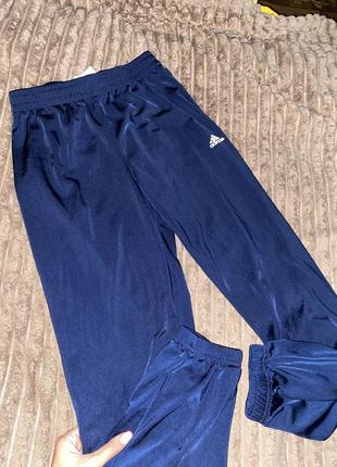 Синие  спортивные штаны adidas женские xs-s
