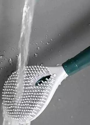 Ершик щетка для унитаза силиконовая с дозатором для моющего и настенным держателем toilet brush