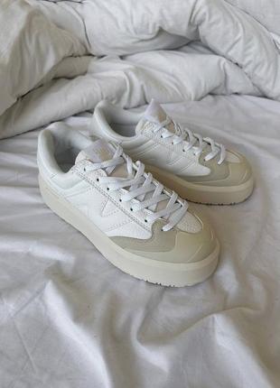 Женские кроссовки new balance