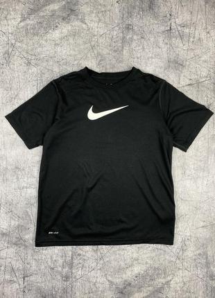 Футболка для спорта nike dri fit черная