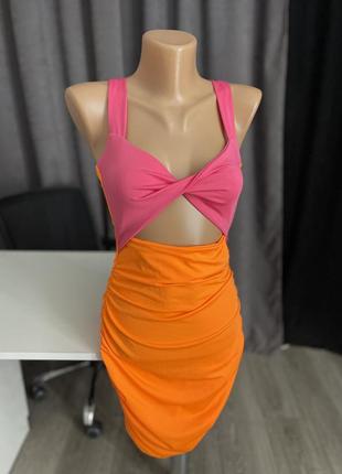 Яркое платье shein