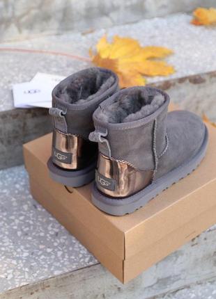 Жіночі зимові чоботи ugg mini grey з натуральним хутром /осінь/зима/весна😍1 фото