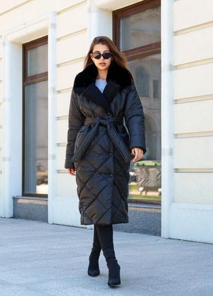 Пальто женское зимнее стеганое с мехом размеры: 42-564 фото