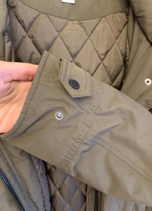 Парка хаки в идеальном состоянии, удобная