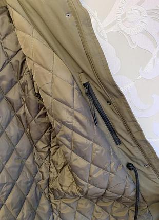 Парка хаки в идеальном состоянии, удобная