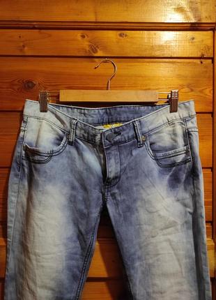 Женские джинсы с низкой талией1 фото