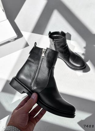 Распродажа натуральные кожаные демисезонные черные ботинки на байке9 фото