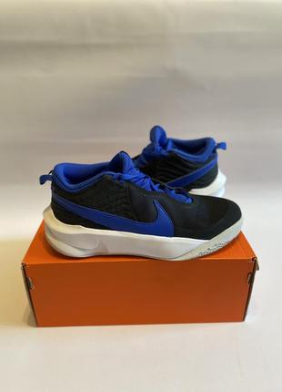 Новые кроссовки nike team hustle 10