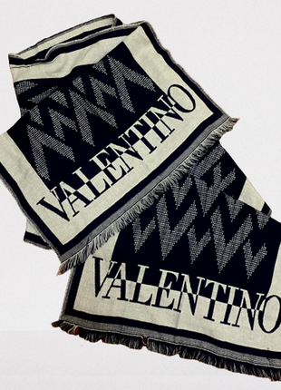 Шарф valentino платок накидка valentino палантин хустка dior gucci