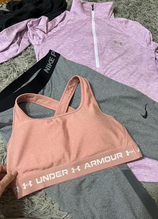 Топ спортивный under armour s (xs)3 фото