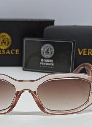 Очки в стиле versace женские солнцезащитные коричневый градиент в бежевой прозрачной оправе2 фото