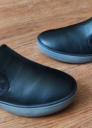 Geox кроссовки кожа р.37(23,5см)