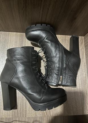 Полуботинки