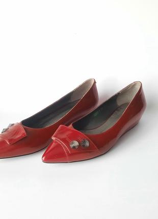 Туфли-лодочки женские лак-кожа .красные.basconi.распродажа.5 фото