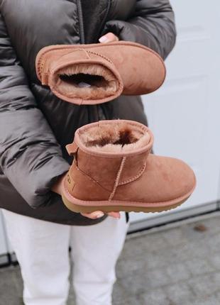 Распродажа! меховые женские сапоги ugg mini mole с натур мехом /осень/зима/весна😍4 фото