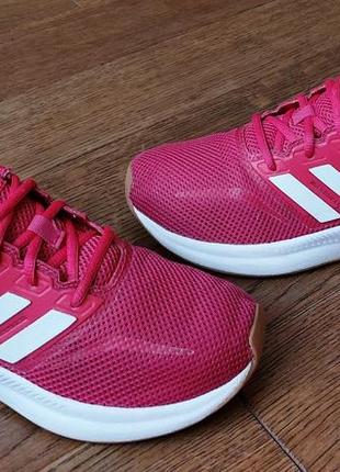 Adidas кроссовки ориг.р.35(22,5см)