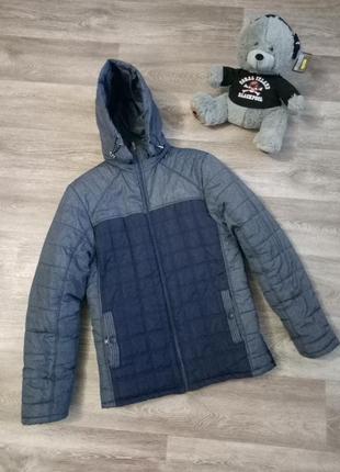 Зимова куртка на підлітка