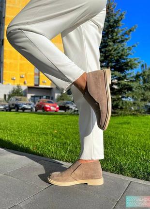 Лоферы высокие loro капучино замш.