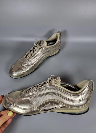 Кроссовки nike plata max