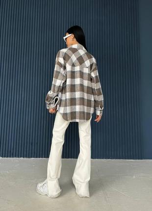Тепла сорочка вільного крою оверсайз сорочка в клітинку вільна сорочка з кишенями2 фото