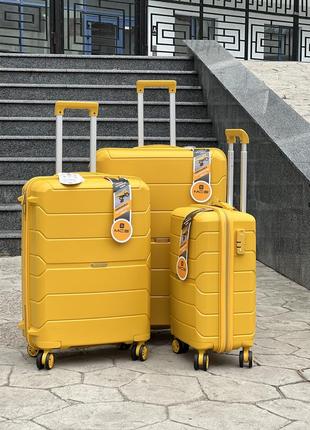 Якісна валіза з поліпропілен,модель 366  ,прорезиніна ,надійна ,колеса 360 ,кодовий замок ,туреччина2 фото