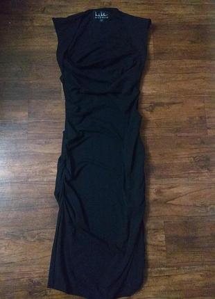 Базовое чёрное платье