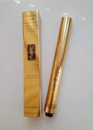 Коректор-хайлайтер ysl touche eclat