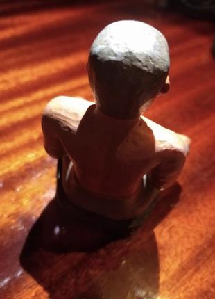 Статуетка из полистоуна. высота 11см.