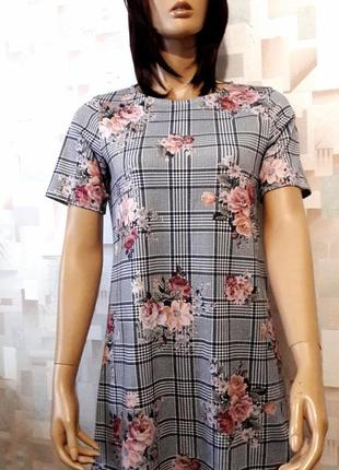 Стильное платье трапеция  в клетку с цветами  от new look
