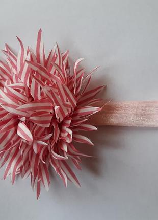 Повязка детская с цветком пудра - размер цветка около 9см, окружность 34-46см