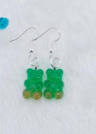 Мишки сережки, цвет зеленый + коричневый - размер мишки 1,6*1см, смола
