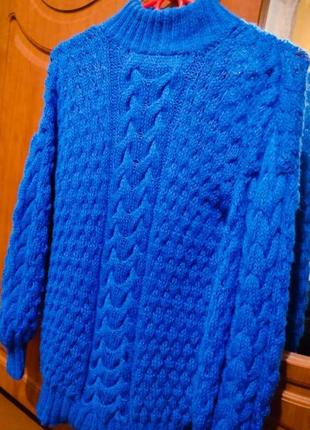 Свитер ручной работы