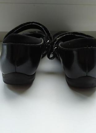 Детские лаковые туфли кожаные балетки - clarks - 28/17 см