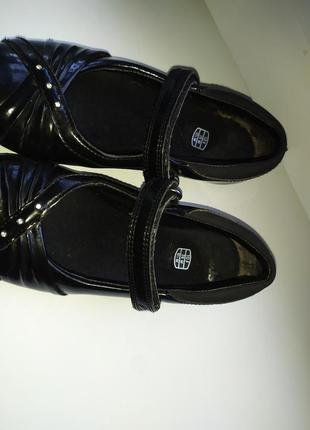 Детские лаковые туфли кожаные балетки - clarks - 28/17 см