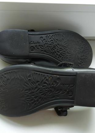 Детские лаковые туфли кожаные балетки - clarks - 28/17 см