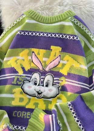 Вязаный свитер оверсайз с мягким кроликом