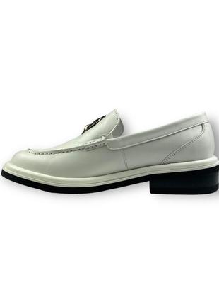 Лофери білі жіночі шкіряні стильні туфлі на низькому ходу 2303-03-a239 brokolli 26092 фото