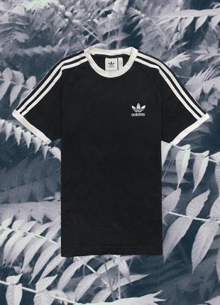 Идеал состояние футболка adidas лампас