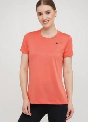 Футболка nikedri-fit  xs