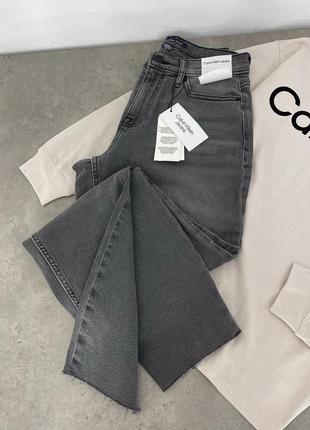 Женские джинсы мом прямой крой оригинал calvin klein