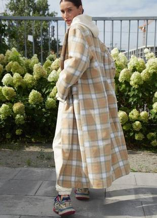 Теплое шерстяное оверсайз оверсайз на синтепоне 100, женское пальто на осень в клетку2 фото