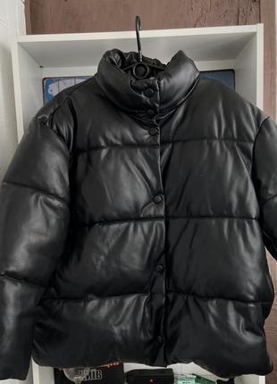 Обʼємна куртка на зиму