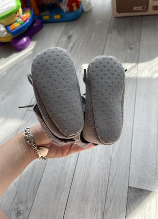 Теплые ботиночки пинетки h&amp;m на 6-9 месяцев5 фото