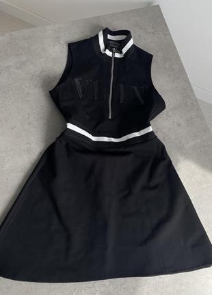 Чорна сукня lone kan