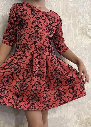 Сукня для дівчинки