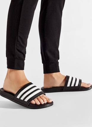 Шлепанцы пантолеты adidas adilette comfort sportswear gz58912 фото