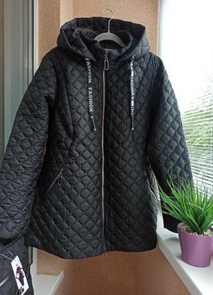Стеганая черная куртка весна осень с сумкой - шоппером