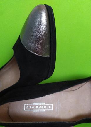 Замшевые чёрные туфли лодочки с серебристым носочком,  389 фото